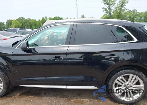 2018 Audi Q5 2.0T Premium z USA, uszkodzony, nr VIN WA1CNAFY0J2217145